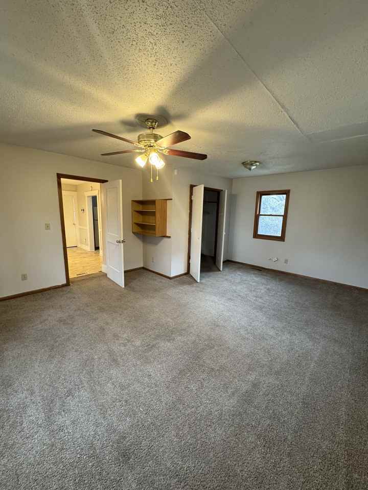 2508 Southeast Kentucky Avenue #1 - Photo 5 of 9