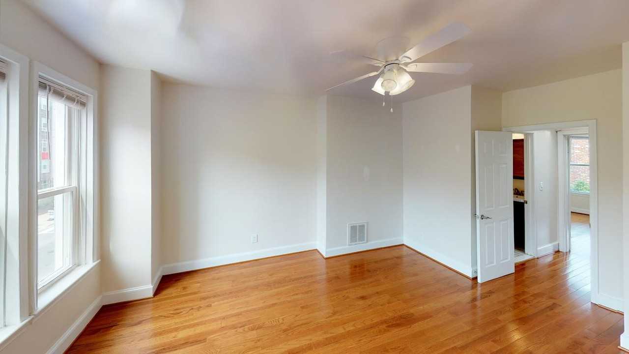 Wonderful H Street Corridor home with lovely backyard - Photo 7 of 15