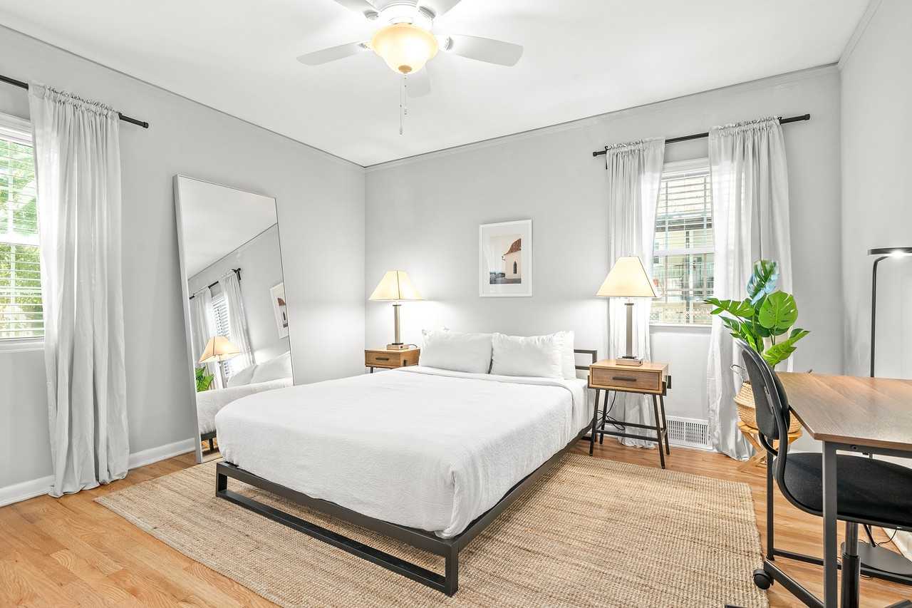 881 North Highland Apartments - Photo 2 of 36