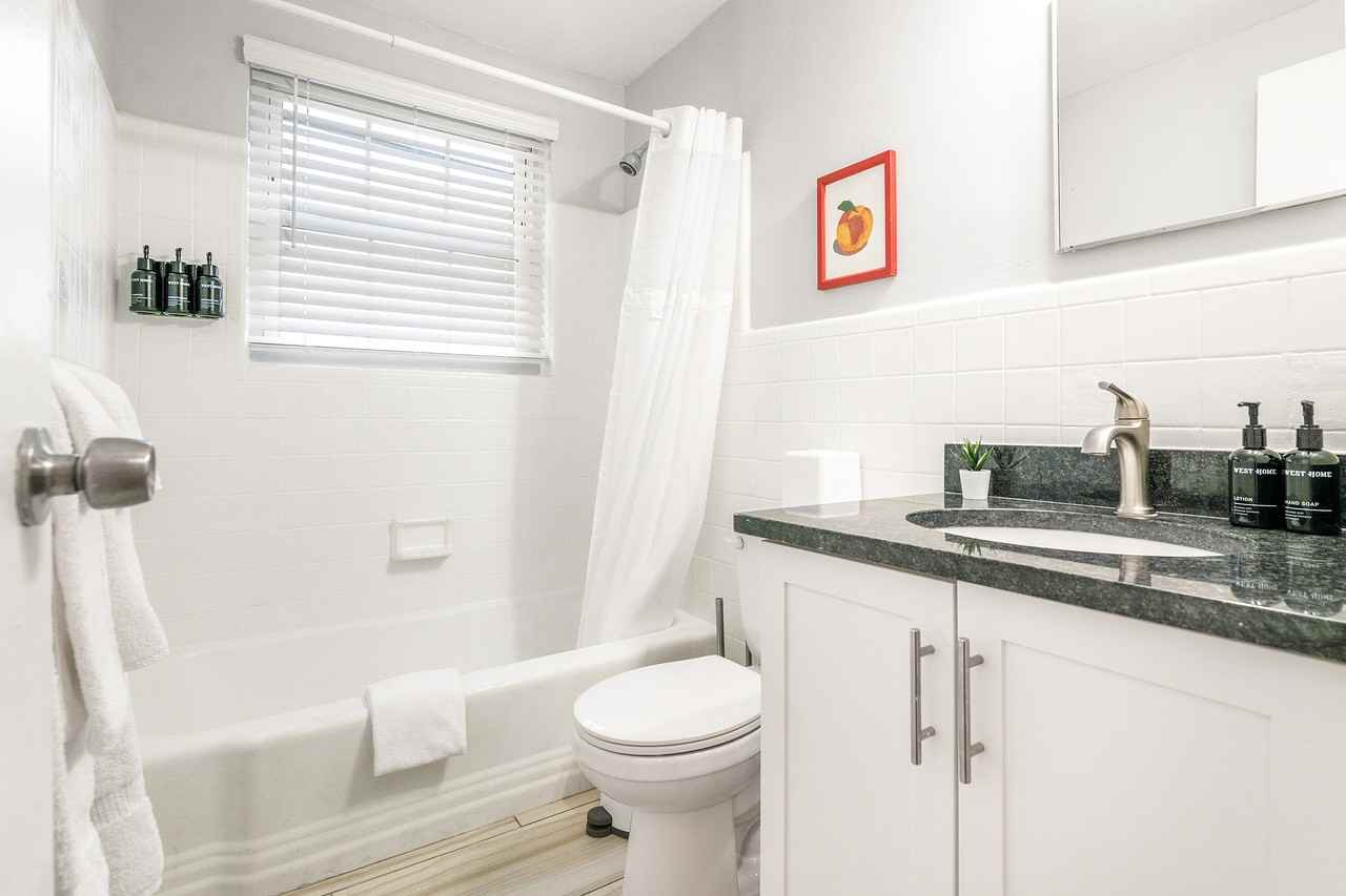 881 North Highland Apartments - Photo 7 of 36