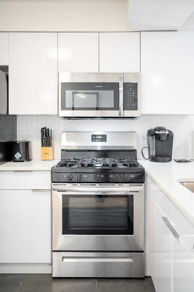 Crescent Apartments - Photo 4 of 50