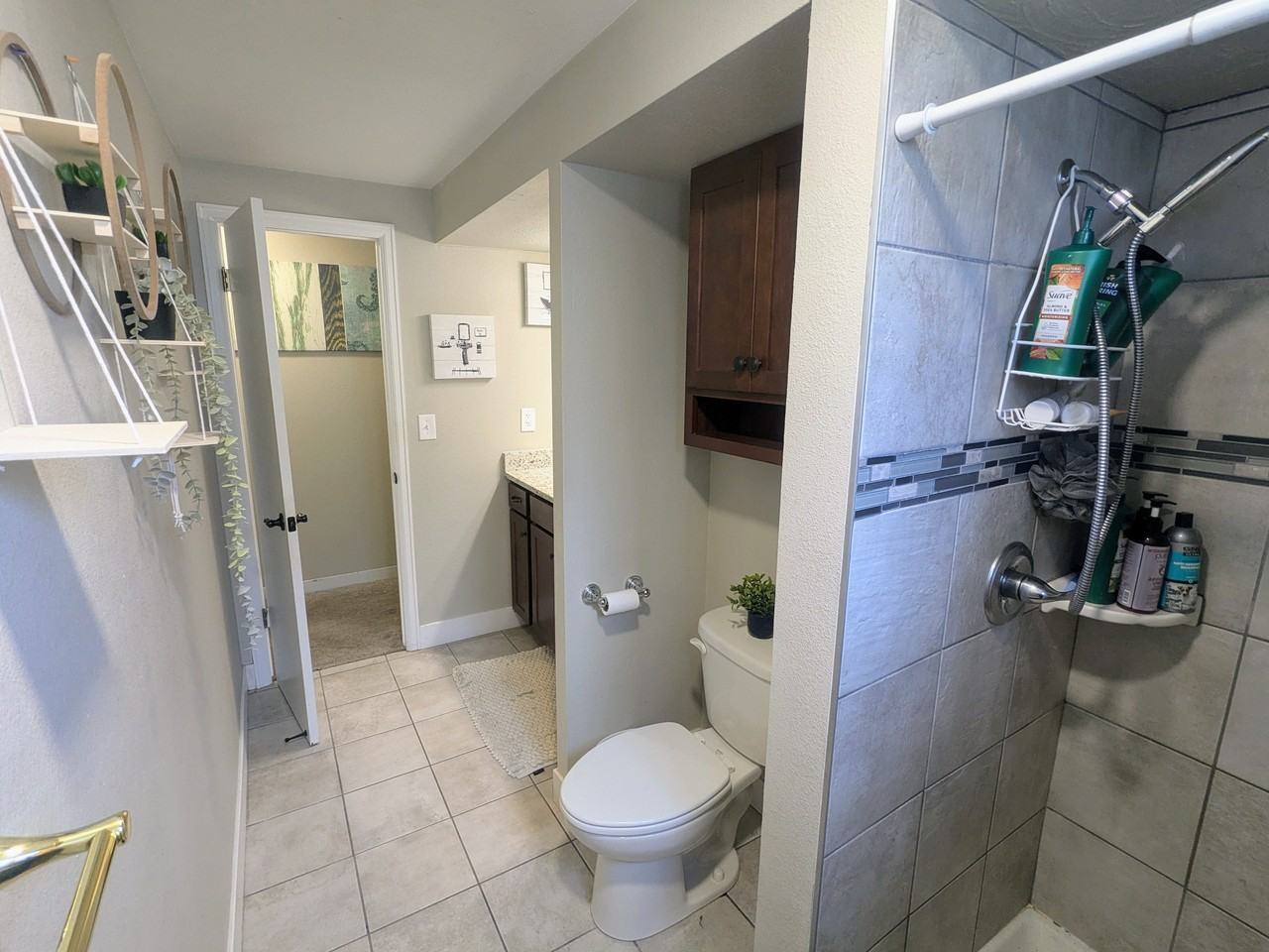 1422 Tesla Drive #6 - Photo 5 of 15