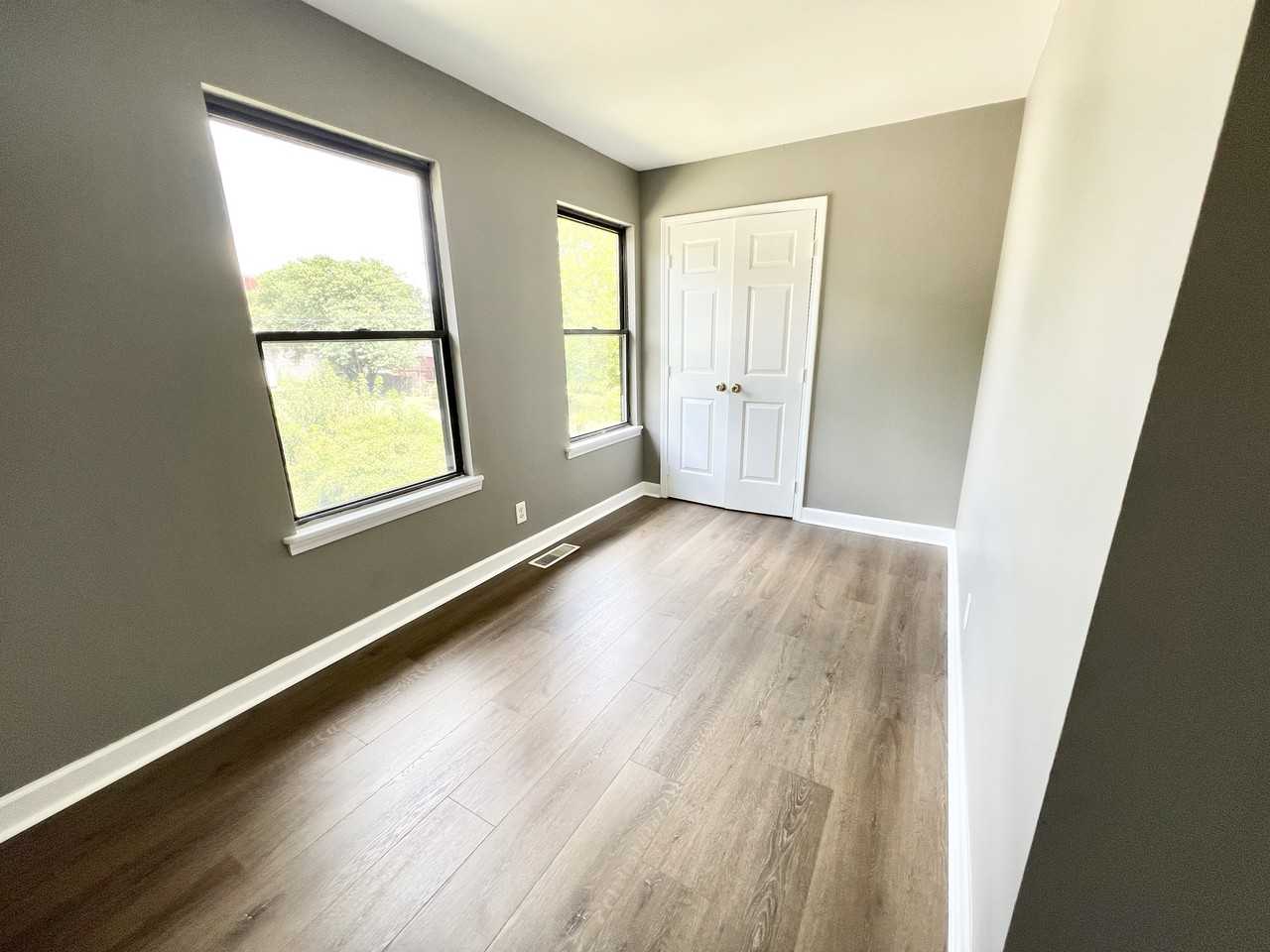 1537F W Kentucky St #1 - Photo 3 of 10