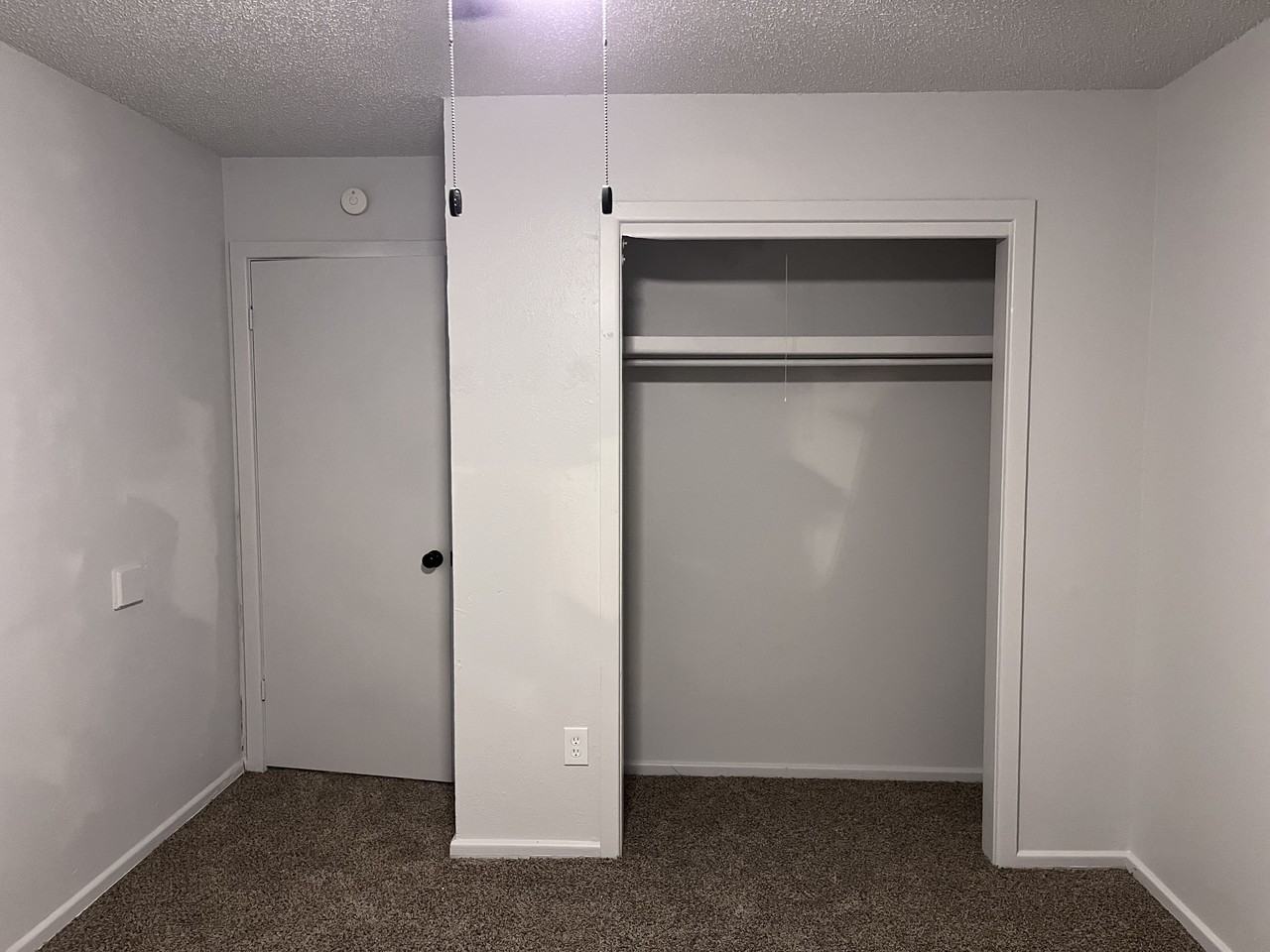 707 47th Street #B - Photo 2 of 10