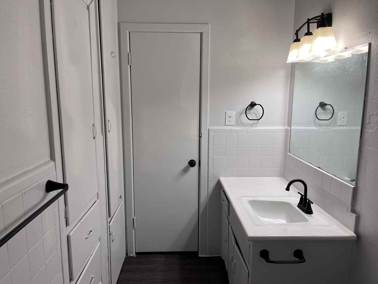 707 47th Street #B - Photo 7 of 10