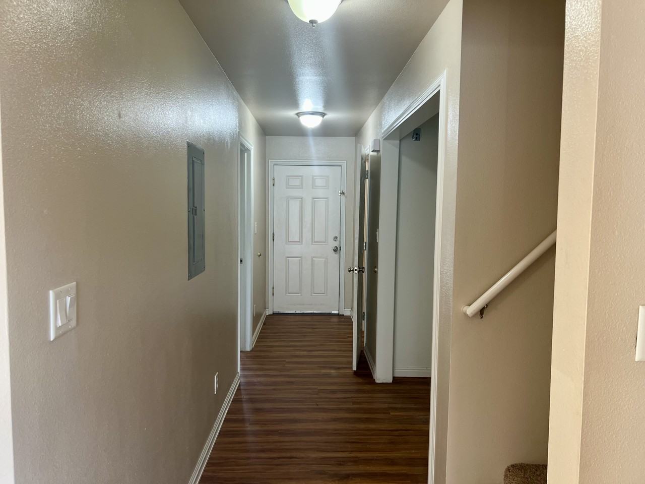 1640 Winchester Drive #B - Photo 4 of 33