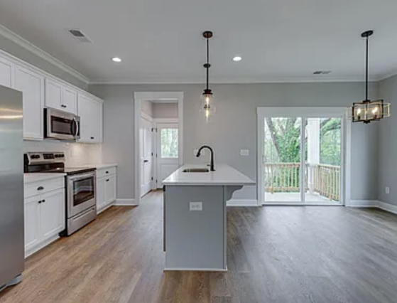 568 Lowndes Hill Road #A - Photo 3 of 17