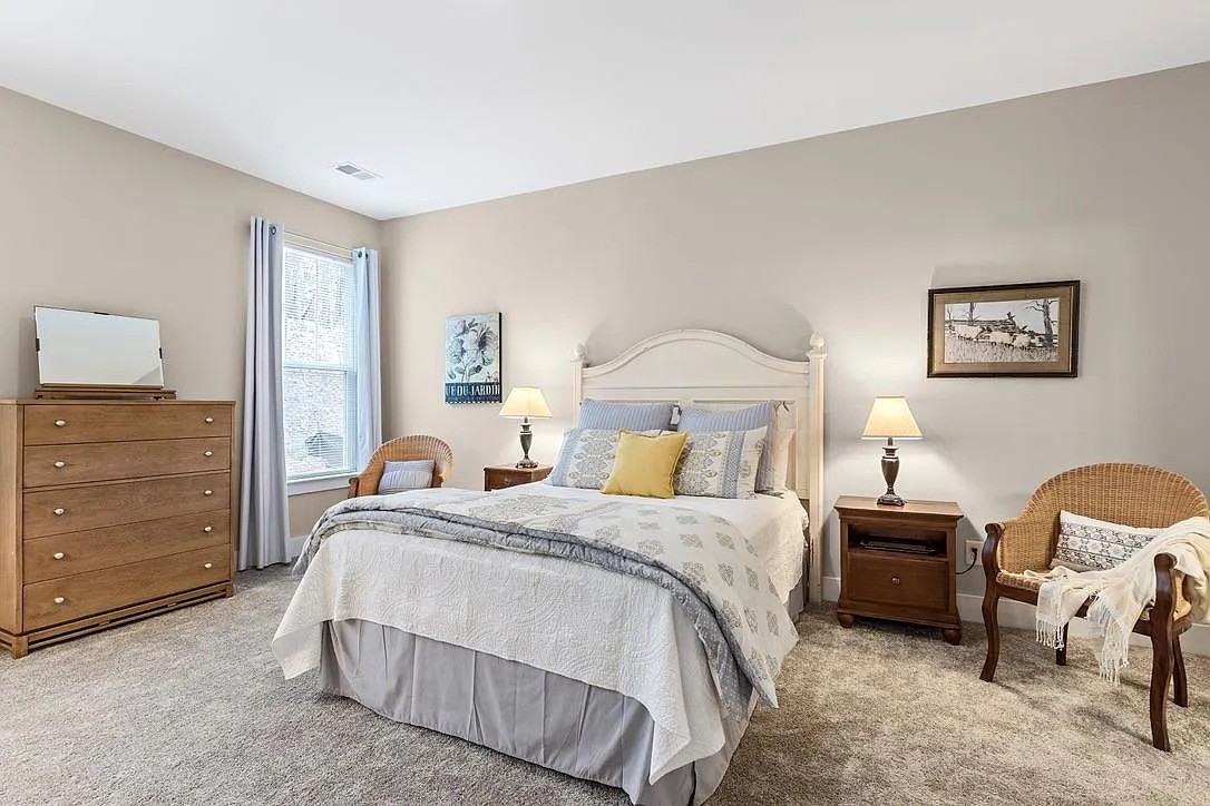 324 Kelby Street #1 - Photo 7 of 17