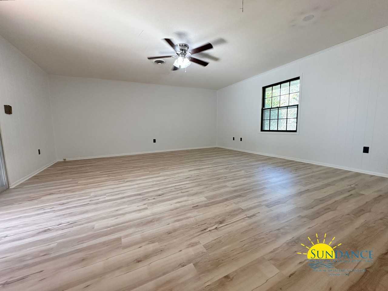 303 Meggs Dr Ne - Photo 3 of 22