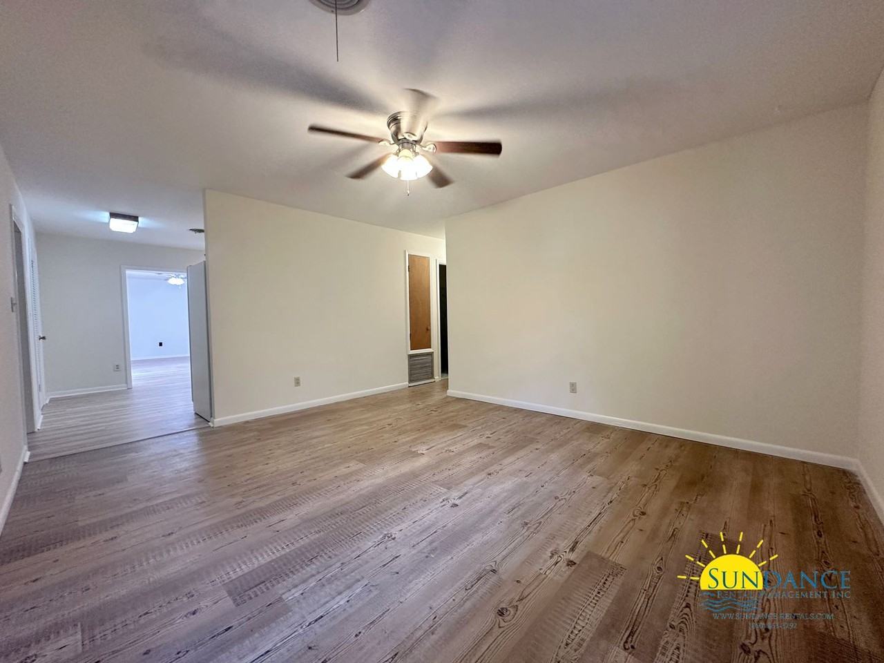 303 Meggs Dr Ne - Photo 4 of 22