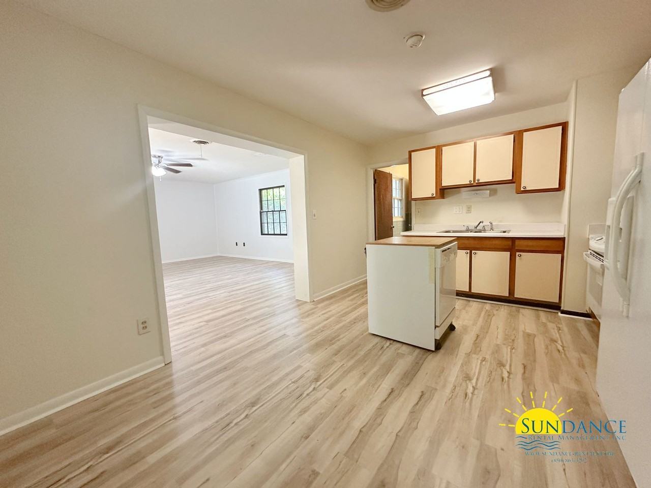 303 Meggs Dr Ne - Photo 5 of 22