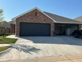 613 Kaeden Pl #B - Photo 1 of 1