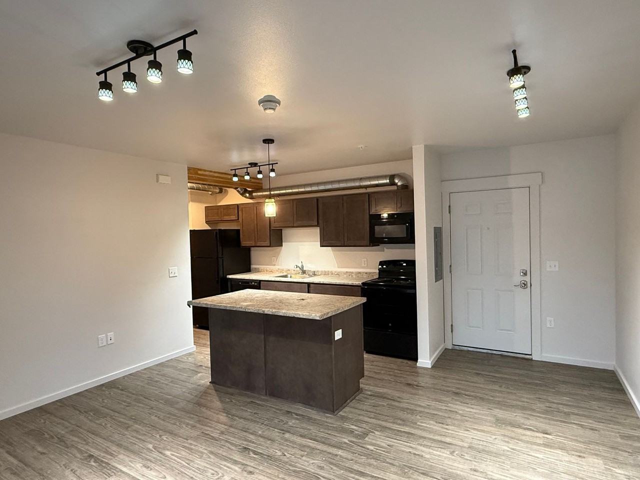 1026 West 1st Street #C208 - Photo 3 of 9