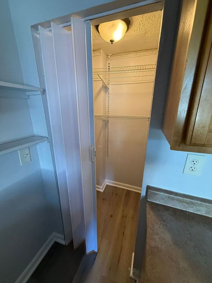 8-10 Allen St - Photo 5 of 14