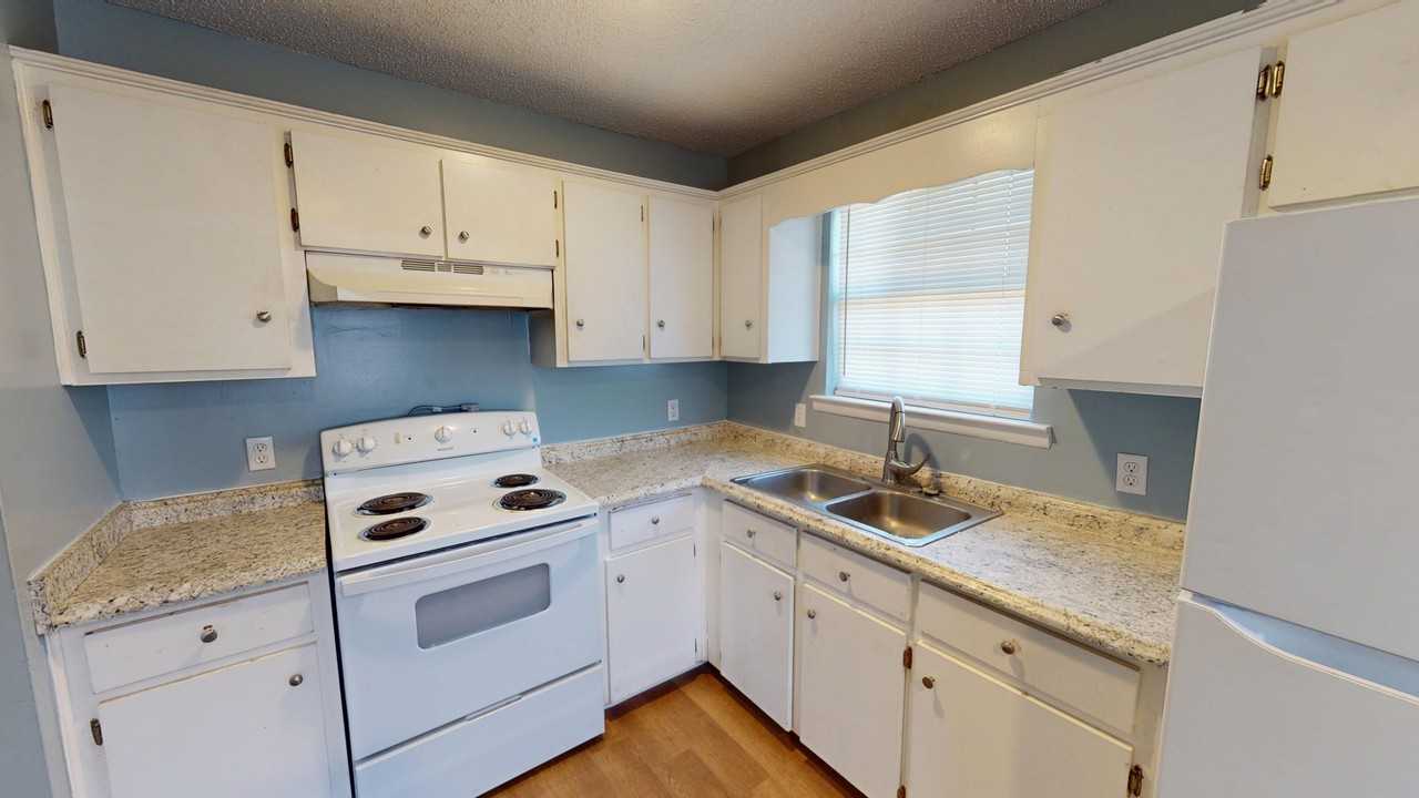 119 Nann St - Photo 7 of 16