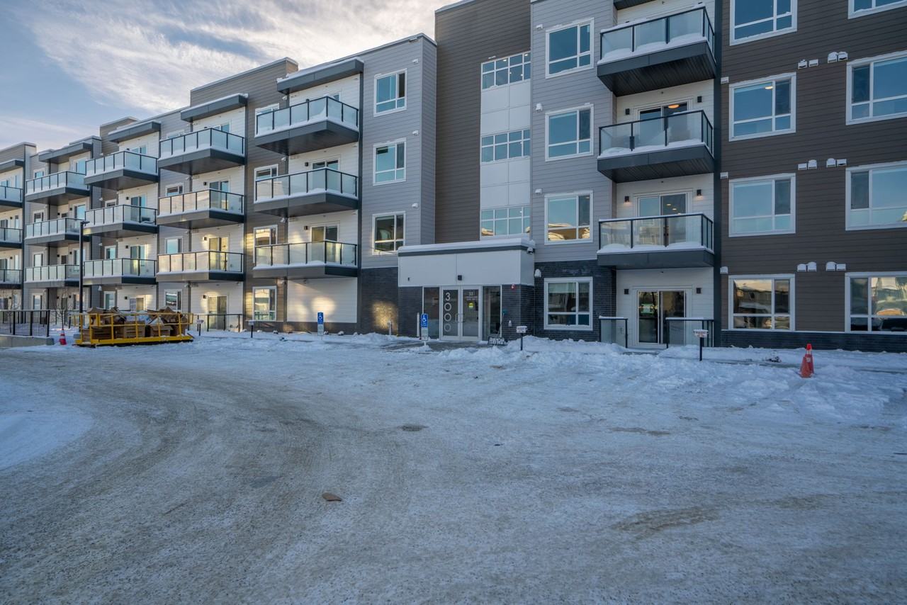 Carringham Gate NW #3106 - Photo 3 of 22