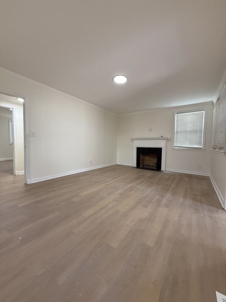 15 Bradley Drive #1 - Photo 4 of 30