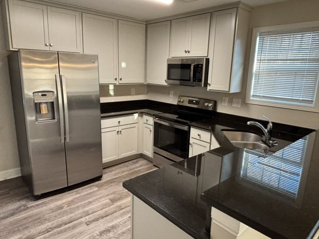 936 West Liberty Street #1 - Photo 4 of 8