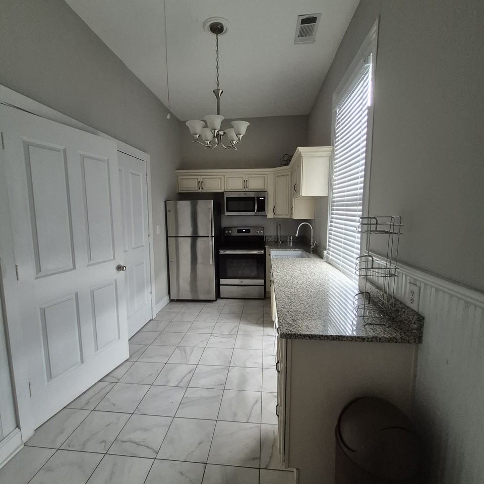 867 Orange Ter #2 - Photo 3 of 13