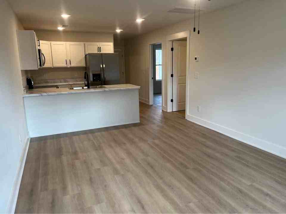 1104 West Main Street #A - Photo 6 of 12