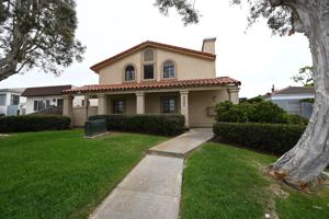 featured image of 4845 Santa Cruz Avenue