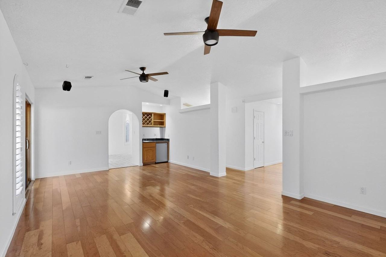 720 Stagecoach Rd Se - Photo 7 of 50