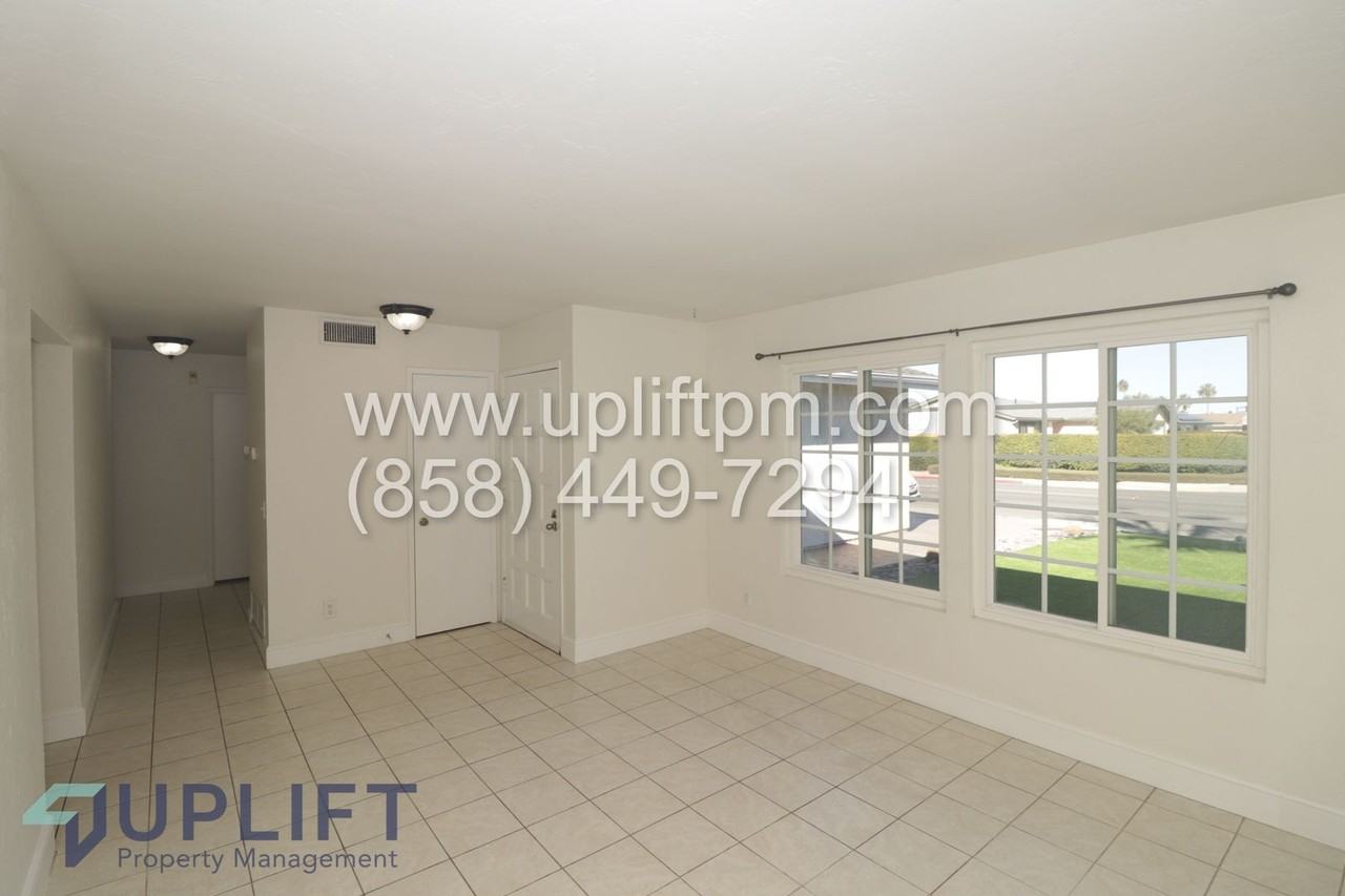 8095 Jade Coast Road - Photo 2 of 21