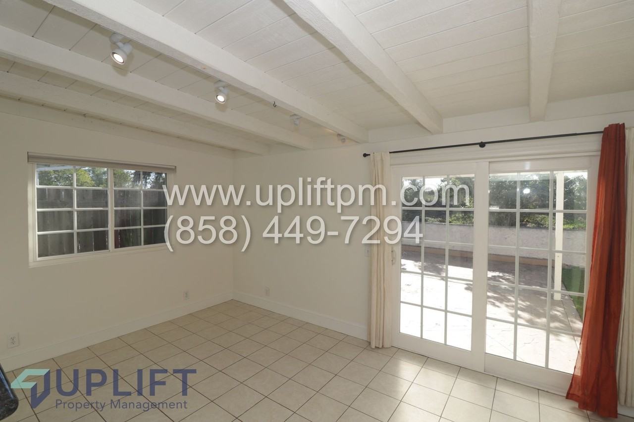 8095 Jade Coast Road - Photo 4 of 21