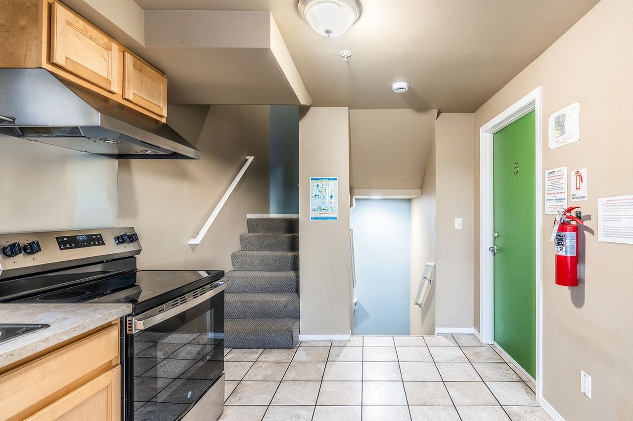 Solana Apodment Homes | International District - Photo 4 of 23