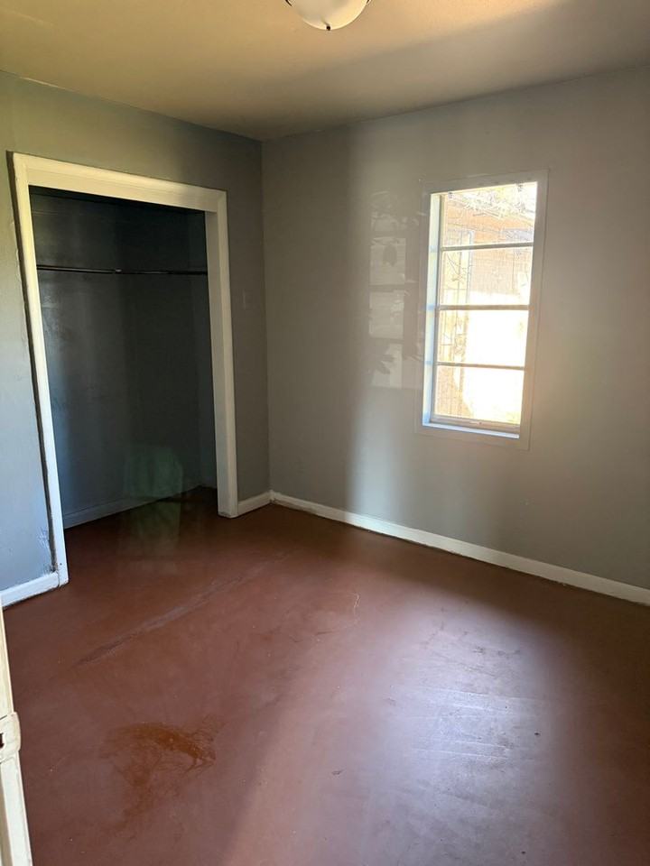 802 Navaho Trl - Photo 4 of 10