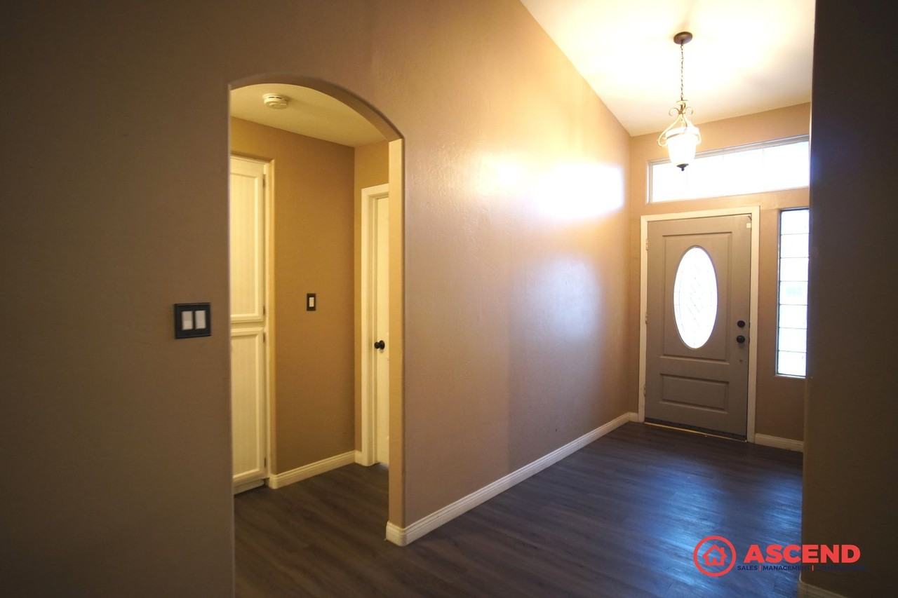 10808 Academy Avenue - Photo 2 of 21