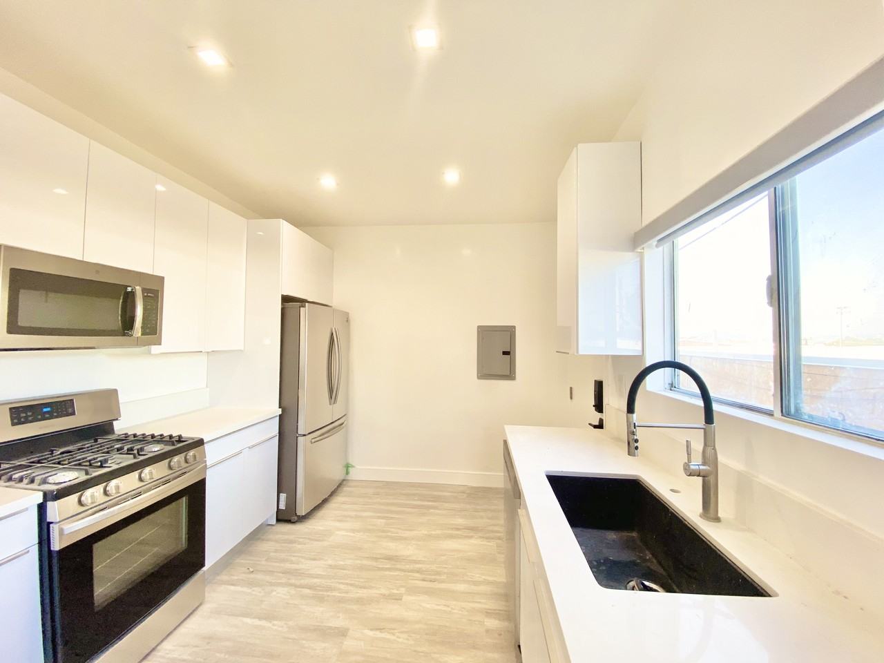 627 Brittania Street #629 - Photo 5 of 47