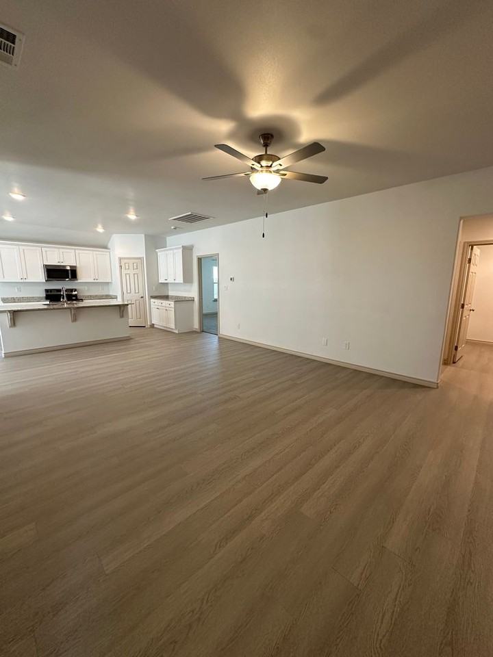 1340 Bajada St - Photo 4 of 28