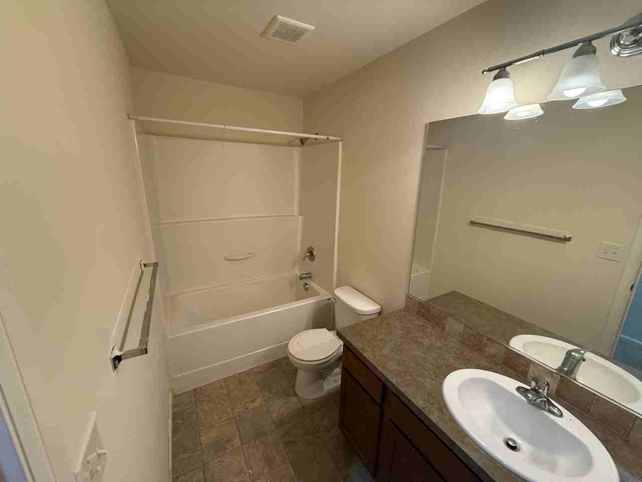 4244 E Roosevelt Ave - Photo 3 of 18