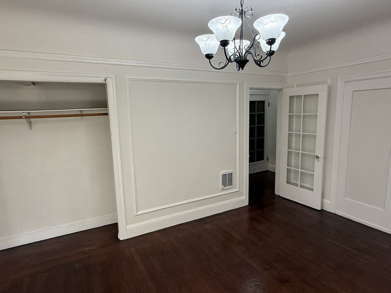 677 Oak Street #4 - Photo 5 of 15