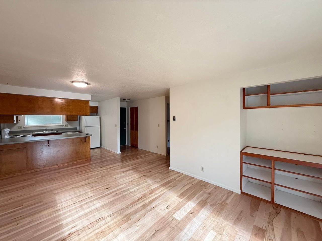 West L (One) - Photo 7 of 20