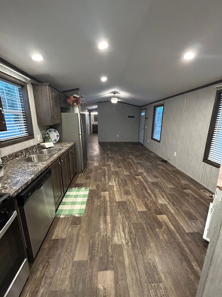Thompson Rd - Photo 5 of 23