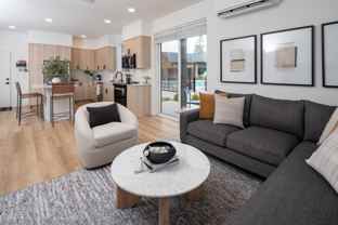 6021 Orchard St W - Photo 1 of 1