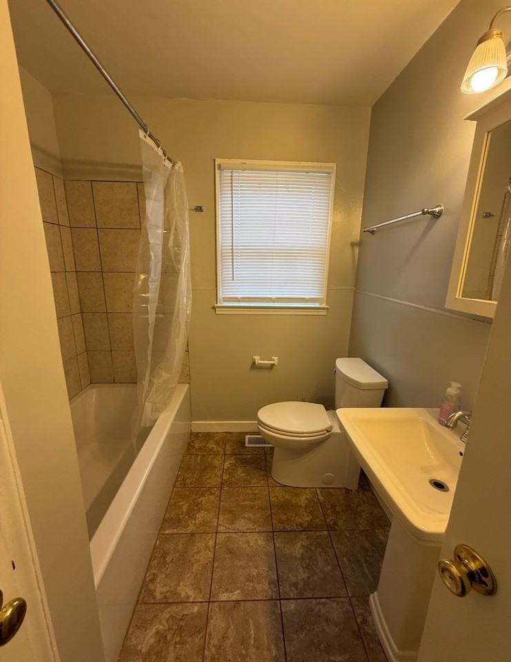 165 Endsley Ave - Photo 5 of 7