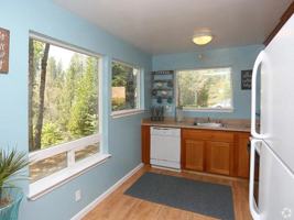 featured image of 126 W Berryhill Dr