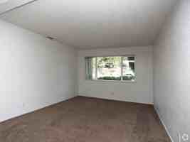 featured image of 126 W Berryhill Dr