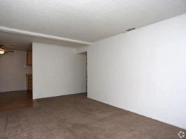 featured image of 126 W Berryhill Dr