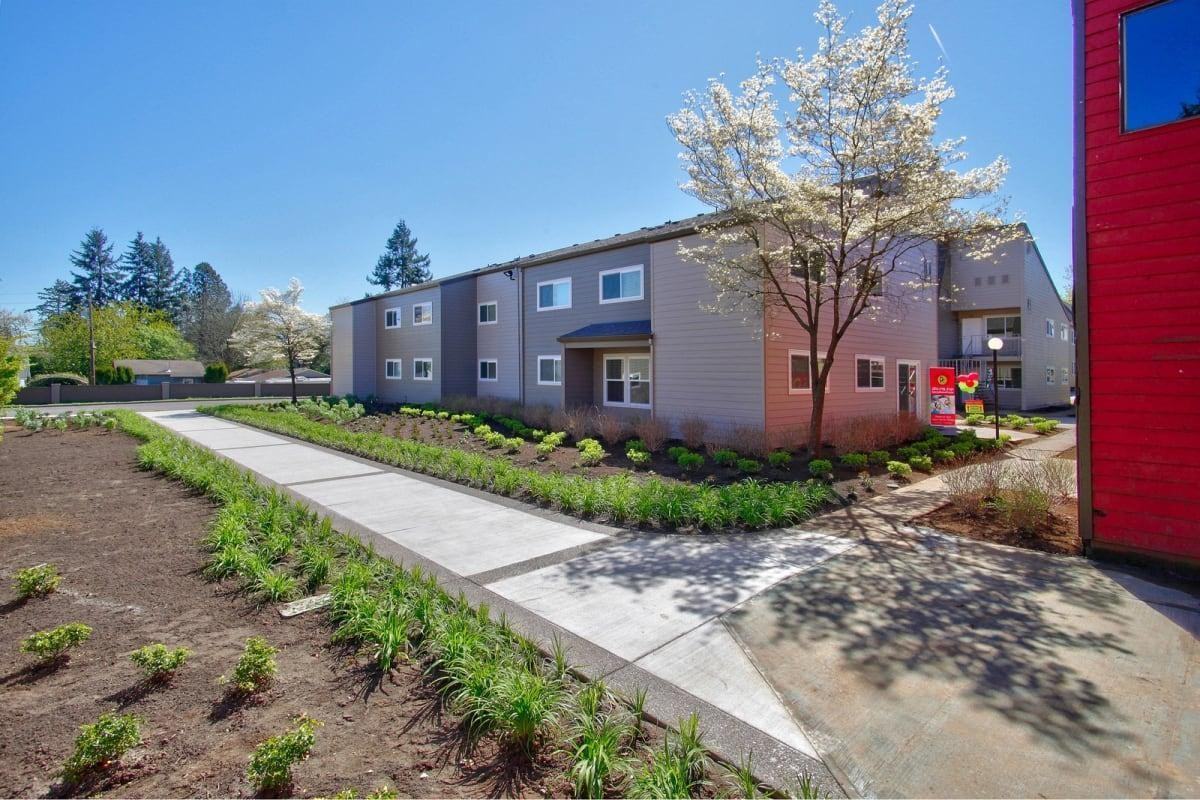 2600 T St - Photo 4 of 42