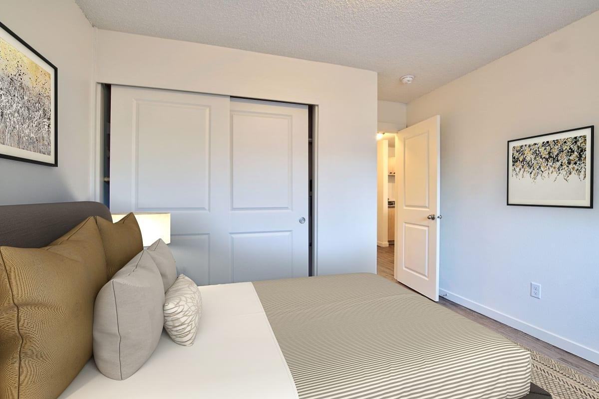 2600 T St - Photo 5 of 42