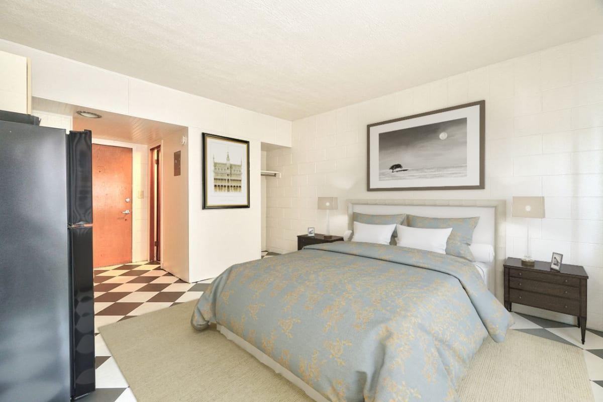 500 E 13th St - Photo 2 of 33