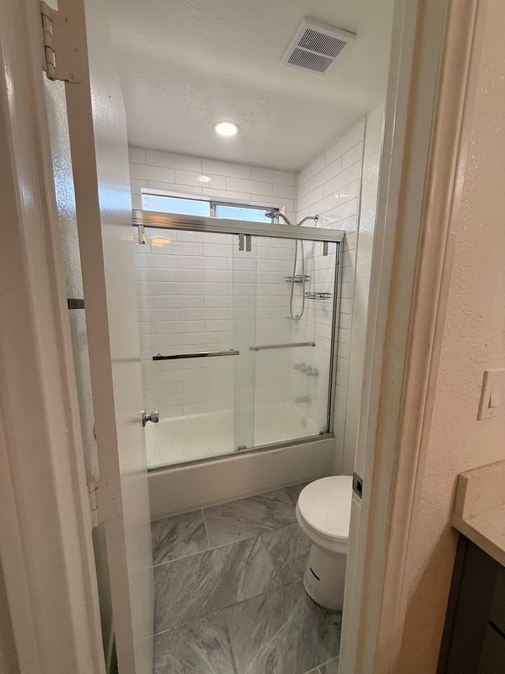 13520 Lemoli Ave - Photo 6 of 9