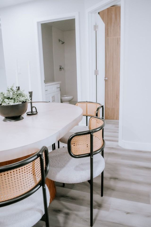 Beautifully Furnished 3 - Photo 5 of 18