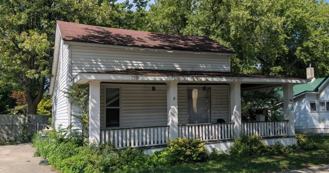 912 Pleasant Street - Photo 1 of 1