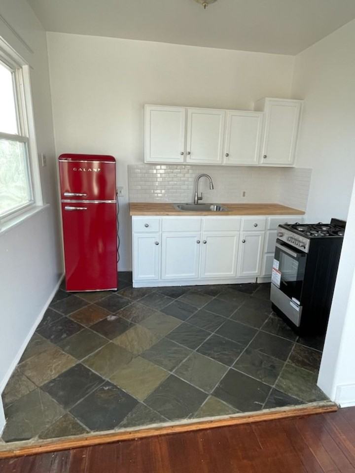 Ocean View Apartments - Photo 5 of 17