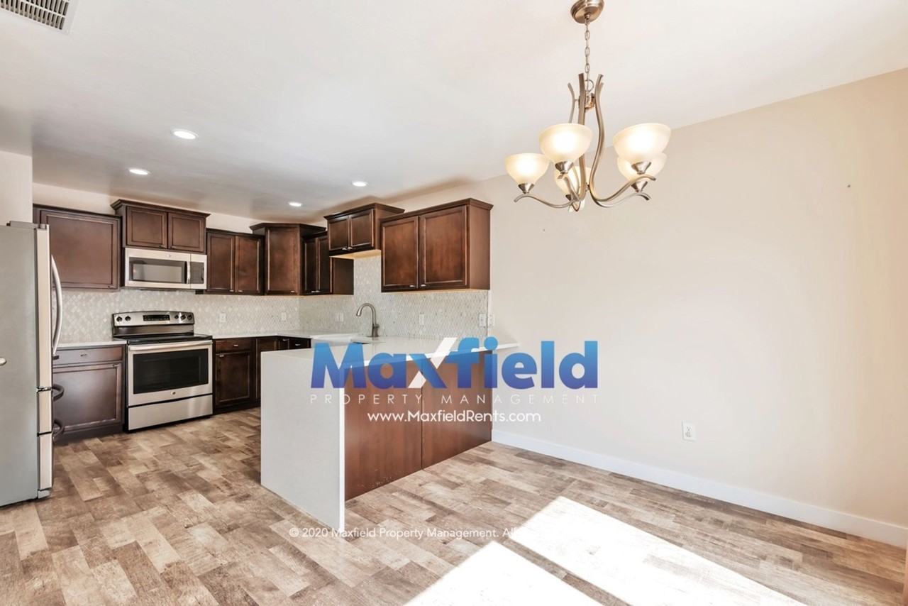 533 Fox Chase Drive - Photo 2 of 26